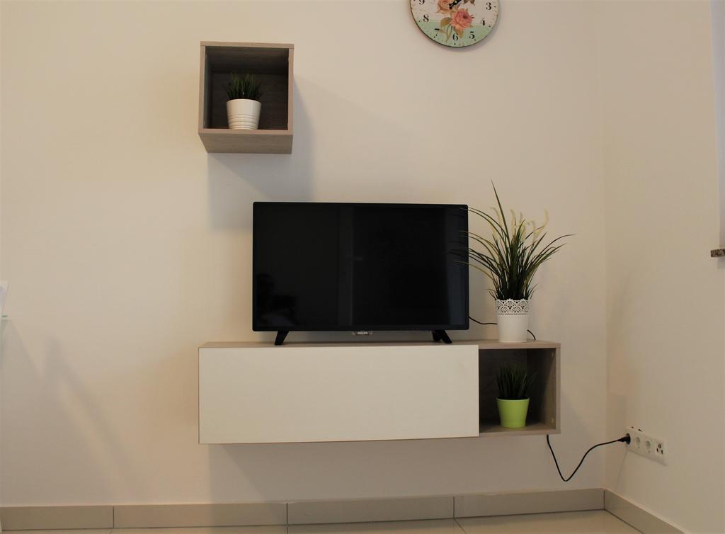 Apartmani Orhideja ราบ ภายนอก รูปภาพ