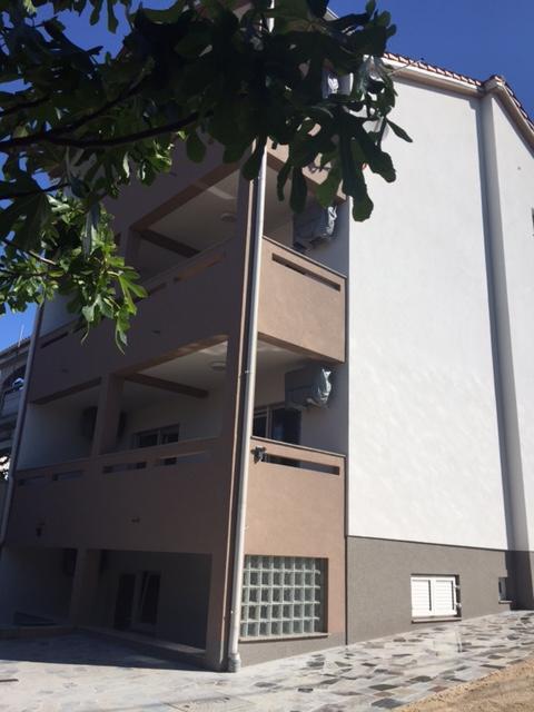 Apartmani Orhideja ราบ ภายนอก รูปภาพ